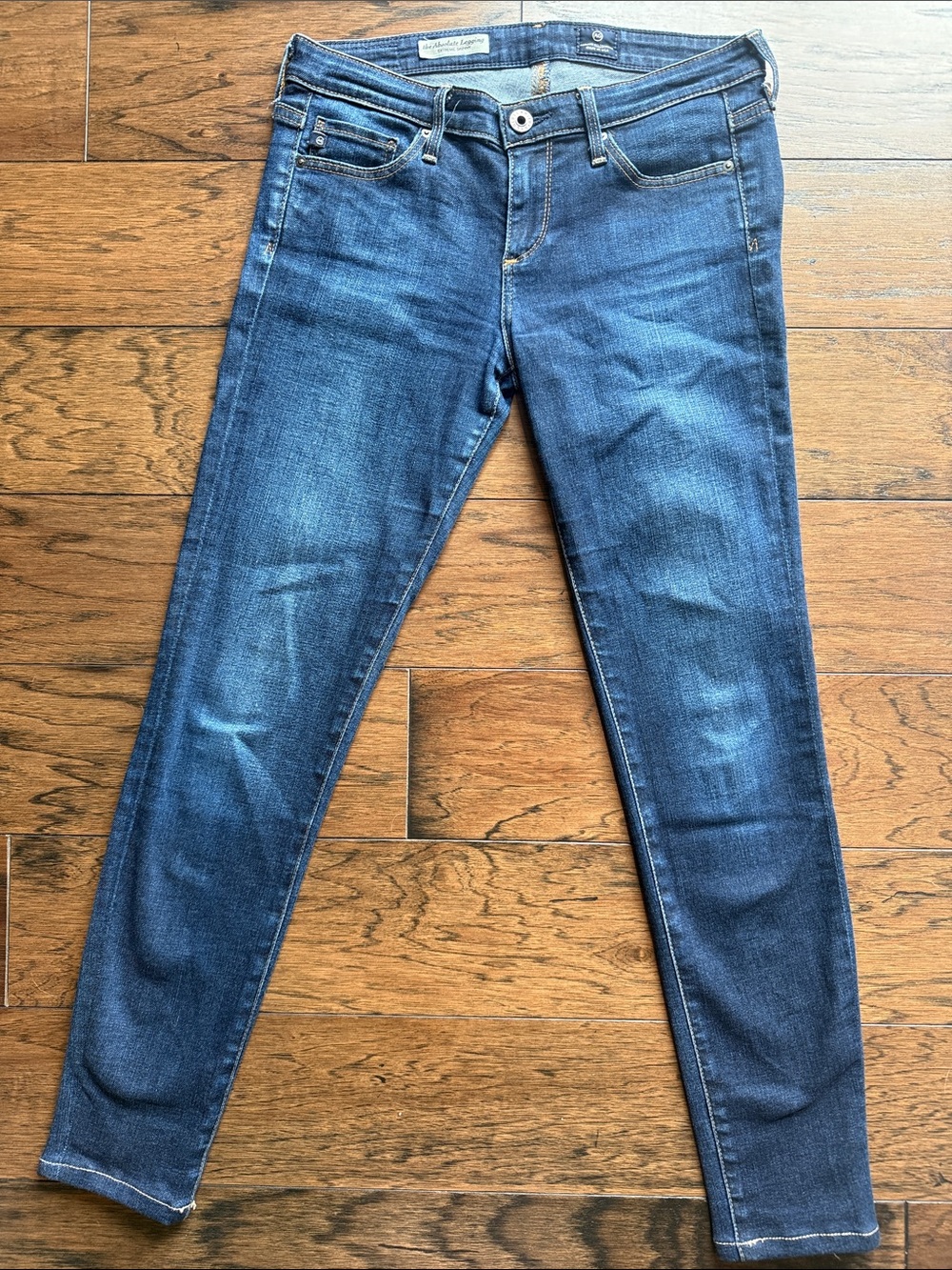 WORN ONCE - AG The Absolute Legging dark wash jean 
size 25